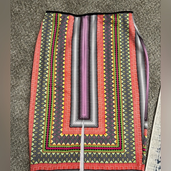 Bisou Bisou Michele Bohbot Colorful Geometric Patterned Skirt- Size Large - Picture 9 of 11